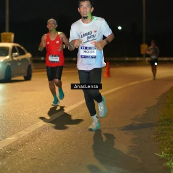Runner Photo 7662407