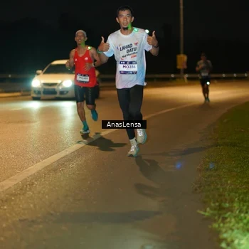 Runner Photo 7662422
