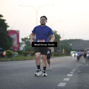 Runner Photo 7662431
