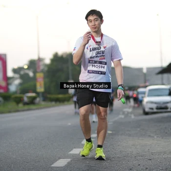 Runner Photo 7662453