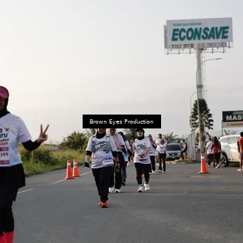 Runner Photo 7662464