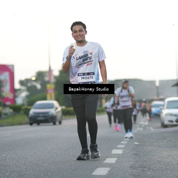 Runner Photo 7662498