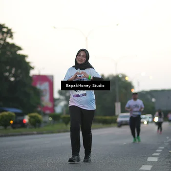 Runner Photo 7662531