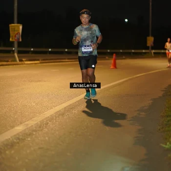 Runner Photo 7662535