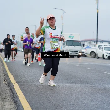 Runner Photo 7662540