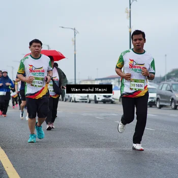 Runner Photo 7662543