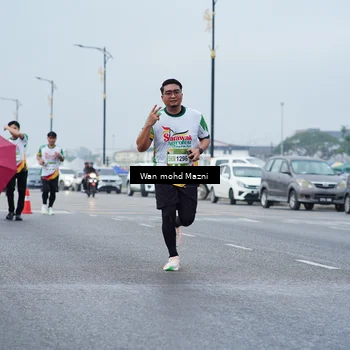 Runner Photo 7662569
