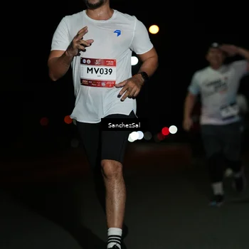 Runner Photo 7662572