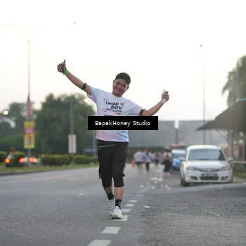 Runner Photo 7662637