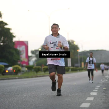 Runner Photo 7662642