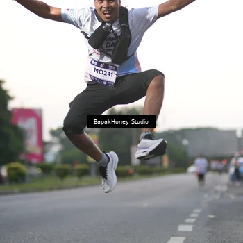 Runner Photo 7662680