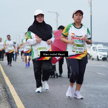 Runner Photo 7662687
