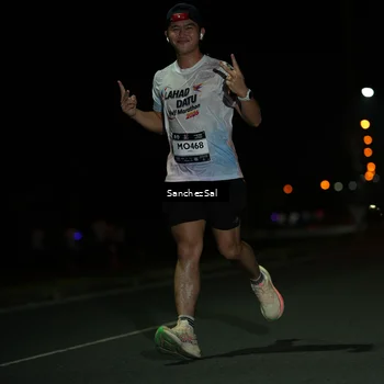 Runner Photo 7662695