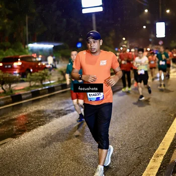 Runner Photo 7662718