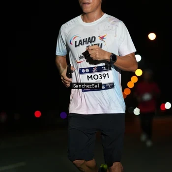 Runner Photo 7662765