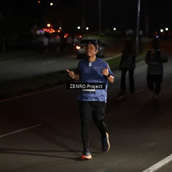 Runner Photo 7662816