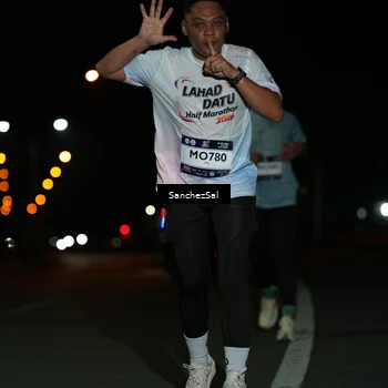 Runner Photo 7662824