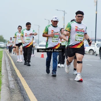 Runner Photo 7662861