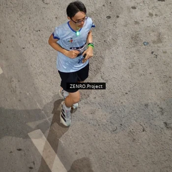 Runner Photo 7662875