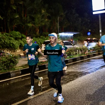 Runner Photo 7662943