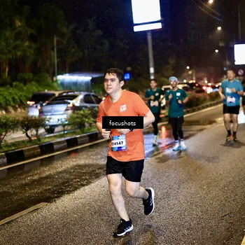 Runner Photo 7662945
