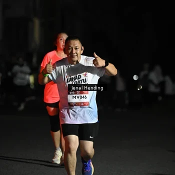 Runner Photo 7662947