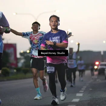 Runner Photo 7662993