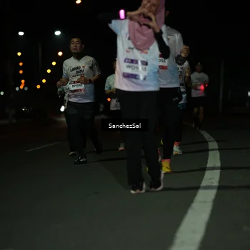 Runner Photo 7663006