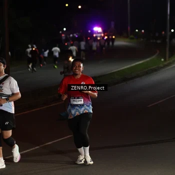 Runner Photo 7663044