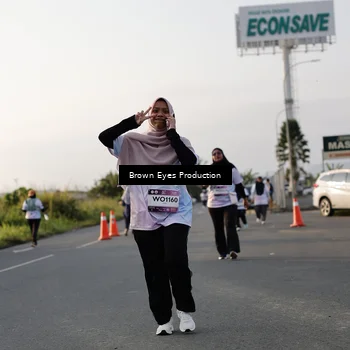 Runner Photo 7663046