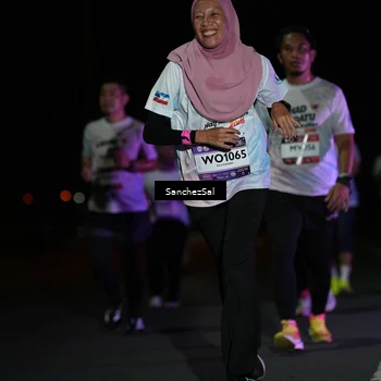 Runner Photo 7663055