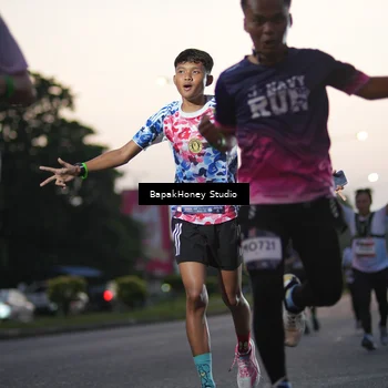 Runner Photo 7663076