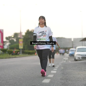 Runner Photo 7663115