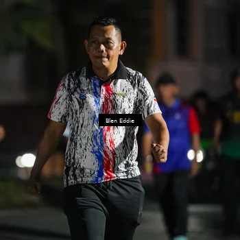 Runner Photo 7663122