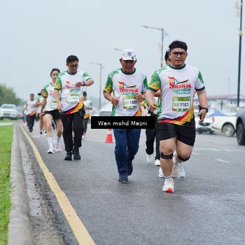 Runner Photo 7663165