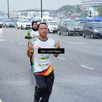 Runner Photo 7663167