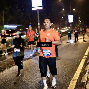 Runner Photo 7663176