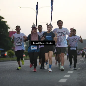 Runner Photo 7663210