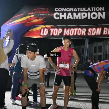 Runner Photo 7663213