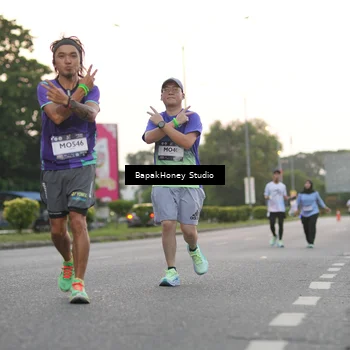 Runner Photo 7663252