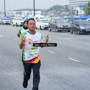 Runner Photo 7663304