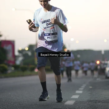 Runner Photo 7663305