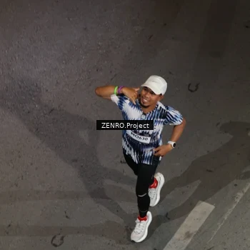 Runner Photo 7663330