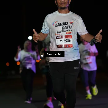 Runner Photo 7663345
