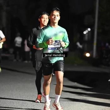 Runner Photo 7663372