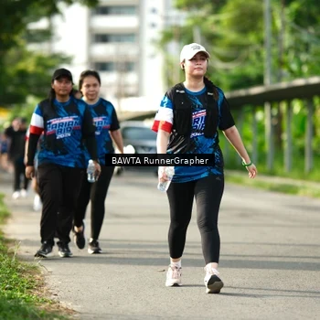 Runner Photo 7663373