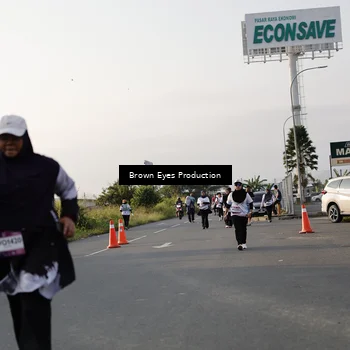 Runner Photo 7663409