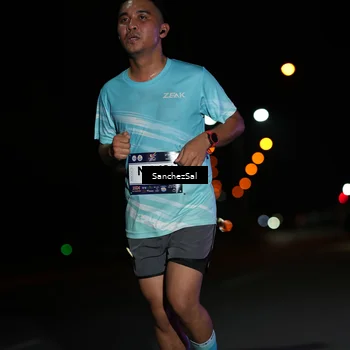 Runner Photo 7663420