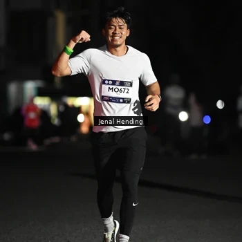 Runner Photo 7663436