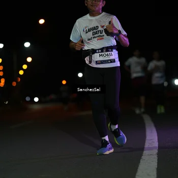 Runner Photo 7663450